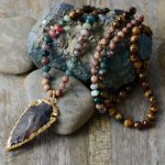 WILD TREASURE Obsidian Arrowhead Beaded Necklace