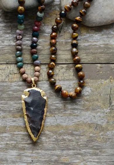 WILD TREASURE Obsidian Arrowhead Beaded Necklace