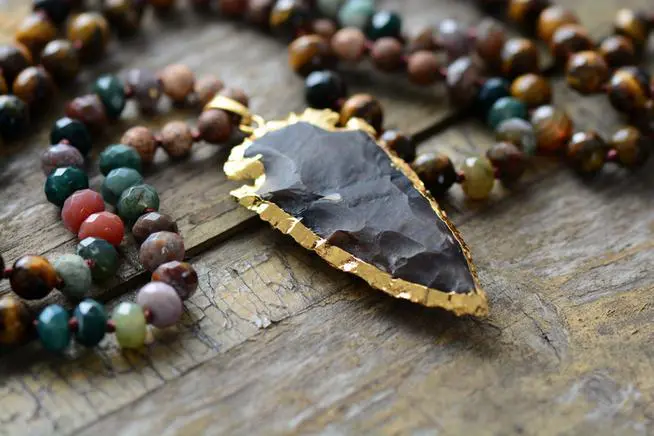 WILD TREASURE Obsidian Arrowhead Beaded Necklace