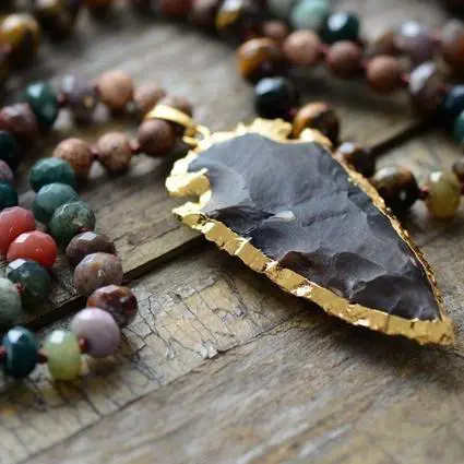 WILD TREASURE Obsidian Arrowhead Beaded Necklace